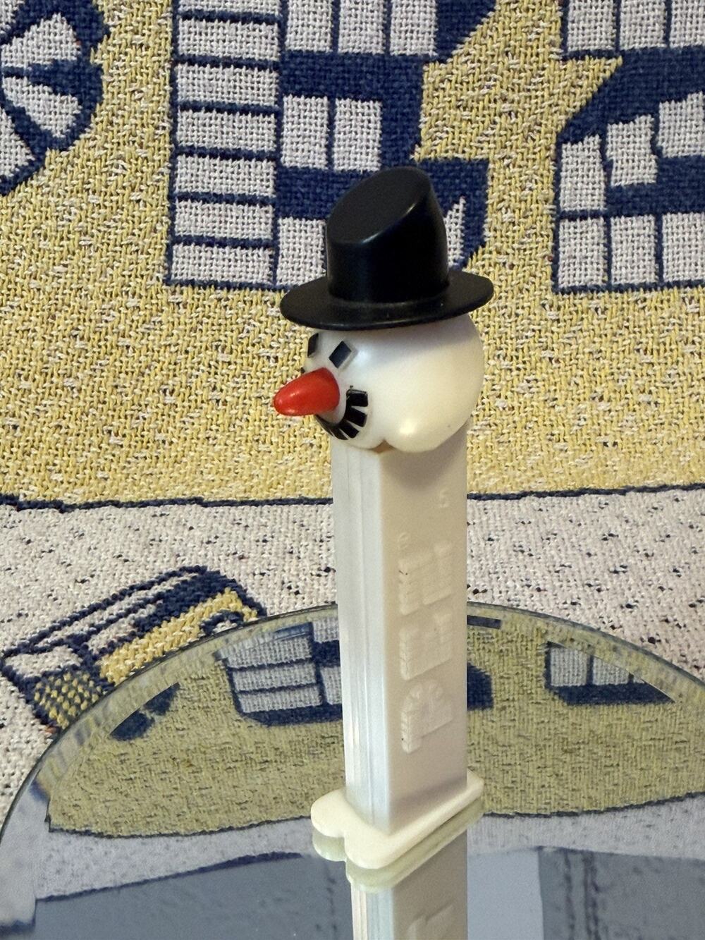 Vintage Christmas PEZ Dispenser Snowman Slovenia black hat